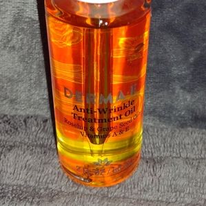 Anti wrinkle treatment oil